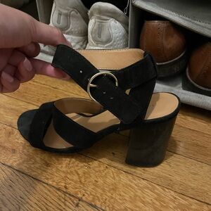 Gorgeous double strap heels with gold detail